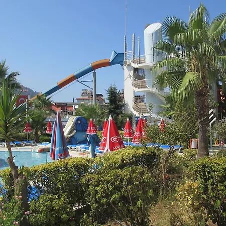 Apartment At Cleopatra Beach